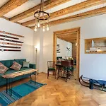 Apartamento Saint John's 22 Braşov