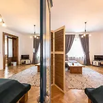 Saint John's 22 * Braşov