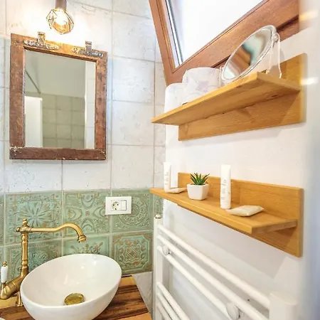 Saint John's 22 Apartman