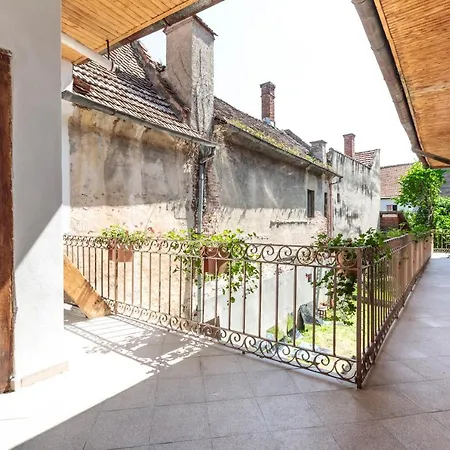 Saint John's 22 Apartament Brașov