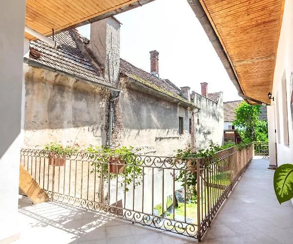 Saint John's 22 Apartament Brașov